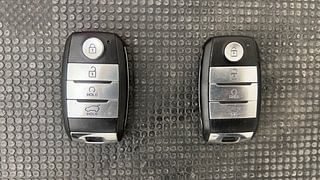 Used 2020 Kia Sonet GTX Plus 1.0 DCT Petrol Automatic extra CAR KEY VIEW