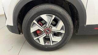 Used 2020 Kia Sonet GTX Plus 1.0 DCT Petrol Automatic tyres LEFT FRONT TYRE RIM VIEW