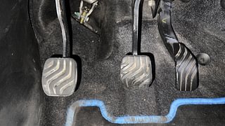 Used 2021 Renault Kiger RXZ 1.0 Turbo MT Petrol Manual interior PEDALS VIEW