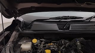 Used 2021 Renault Kiger RXZ 1.0 Turbo MT Petrol Manual engine ENGINE RIGHT SIDE HINGE & APRON VIEW
