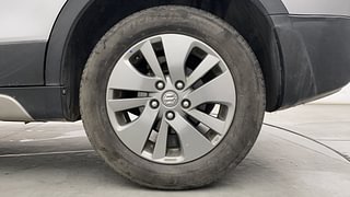 Used 2016 Maruti Suzuki S-Cross [2015-2017] Zeta 1.3 Diesel Manual tyres LEFT REAR TYRE RIM VIEW