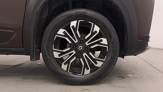 Used 2021 Renault Kiger RXZ 1.0 Turbo MT Petrol Manual tyres RIGHT FRONT TYRE RIM VIEW