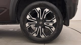 Used 2021 Renault Kiger RXZ 1.0 Turbo MT Petrol Manual tyres LEFT REAR TYRE RIM VIEW