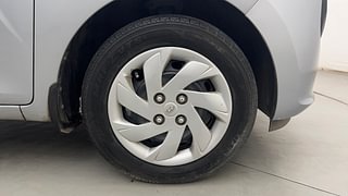 Used 2018 Hyundai New Santro 1.1 Sportz MT Petrol Manual tyres RIGHT FRONT TYRE RIM VIEW