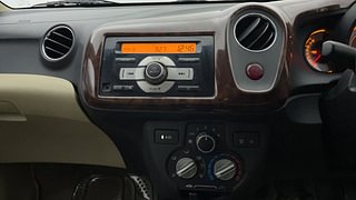 Used 2014 Honda Brio [2011-2016] VX MT Petrol Manual interior MUSIC SYSTEM & AC CONTROL VIEW