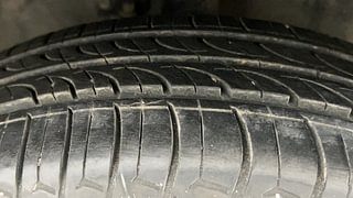 Used 2013 Maruti Suzuki Wagon R 1.0 [2010-2019] VXi Petrol Manual tyres RIGHT FRONT TYRE TREAD VIEW