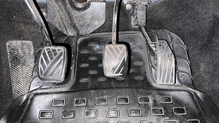 Used 2017 Maruti Suzuki Baleno [2015-2019] Sigma Petrol Petrol Manual interior PEDALS VIEW