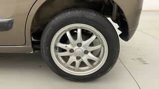 Used 2013 Maruti Suzuki Wagon R 1.0 [2010-2019] VXi Petrol Manual tyres LEFT REAR TYRE RIM VIEW