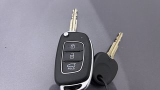 Used 2018 Hyundai Elite i20 [2018-2020] Asta CVT Petrol Automatic extra CAR KEY VIEW