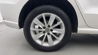 Used 2017 Volkswagen Ameo [2016-2020] Highline1.2L (P) Petrol Manual tyres RIGHT REAR TYRE RIM VIEW