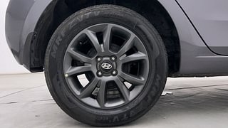 Used 2018 Hyundai Elite i20 [2018-2020] Asta CVT Petrol Automatic tyres RIGHT REAR TYRE RIM VIEW