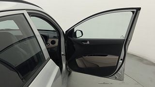 Used 2015 Hyundai Grand i10 [2013-2017] Asta AT 1.2 Kappa VTVT Petrol Automatic interior RIGHT FRONT DOOR OPEN VIEW