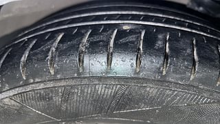 Used 2015 Hyundai Grand i10 [2013-2017] Asta AT 1.2 Kappa VTVT Petrol Automatic tyres RIGHT FRONT TYRE TREAD VIEW