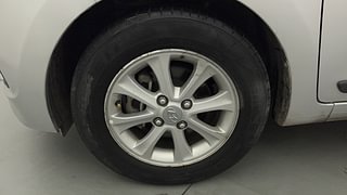 Used 2015 Hyundai Grand i10 [2013-2017] Asta AT 1.2 Kappa VTVT Petrol Automatic tyres LEFT FRONT TYRE RIM VIEW