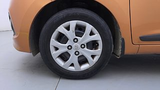 Used 2014 Hyundai Grand i10 [2013-2017] Sportz 1.2 Kappa VTVT Petrol Manual tyres LEFT FRONT TYRE RIM VIEW