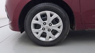 Used 2013 Hyundai Grand i10 [2013-2017] Magna 1.2 Kappa VTVT Petrol Manual tyres LEFT FRONT TYRE RIM VIEW