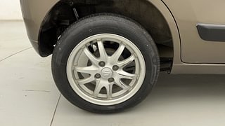 Used 2013 Maruti Suzuki Wagon R 1.0 [2010-2019] VXi Petrol Manual tyres RIGHT REAR TYRE RIM VIEW