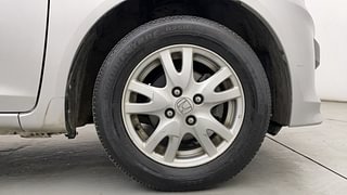 Used 2014 Honda Brio [2011-2016] VX MT Petrol Manual tyres RIGHT FRONT TYRE RIM VIEW