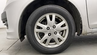 Used 2014 Honda Brio [2011-2016] VX MT Petrol Manual tyres LEFT FRONT TYRE RIM VIEW
