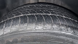 Used 2017 Volkswagen Ameo [2016-2020] Highline1.2L (P) Petrol Manual tyres RIGHT REAR TYRE TREAD VIEW