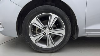 Used 2019 Hyundai Verna [2017-2020] 1.6 VTVT SX + AT Petrol Automatic tyres LEFT FRONT TYRE RIM VIEW