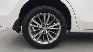 Used 2015 Toyota Corolla Altis [2014-2017] G Petrol Petrol Manual tyres RIGHT REAR TYRE RIM VIEW