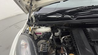 Used 2018 Tata Nexon [2017-2020] XZ Plus Diesel Diesel Manual engine ENGINE RIGHT SIDE HINGE & APRON VIEW