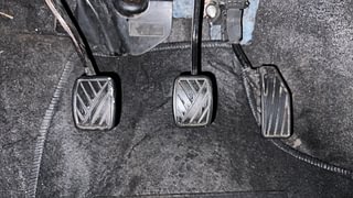 Used 2023 Maruti Suzuki Swift VXI CNG Petrol+cng Manual interior PEDALS VIEW