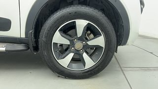 Used 2019 Tata Nexon [2017-2020] XZA Plus AMT Petrol Petrol Automatic tyres RIGHT FRONT TYRE RIM VIEW