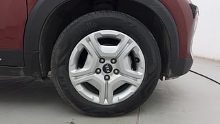 Used 2021 Kia Sonet HTX 1.0 iMT Petrol Manual tyres RIGHT FRONT TYRE RIM VIEW