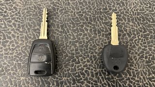 Used 2015 Hyundai Eon [2011-2018] Sportz Petrol Manual extra CAR KEY VIEW