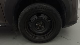 Used 2021 Nissan Magnite XL Turbo Petrol Manual tyres RIGHT FRONT TYRE RIM VIEW