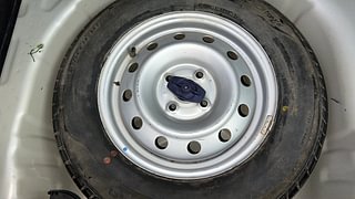 Used 2019 Maruti Suzuki Swift [2017-2021] LXI Petrol Manual tyres SPARE TYRE VIEW