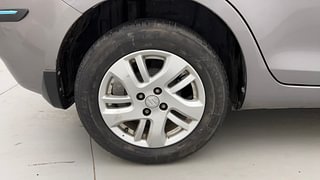 Used 2013 Maruti Suzuki Swift Dzire ZXI Petrol Manual tyres RIGHT REAR TYRE RIM VIEW