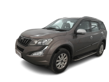 Used 2017 Mahindra XUV500 W10 Diesel Manual Image