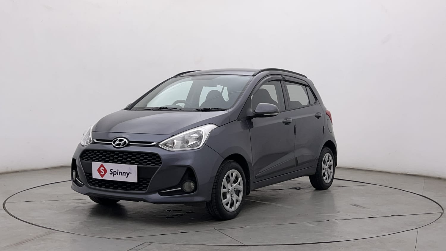 LEFT FRONT CORNER VIEW