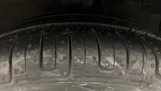 Used 2015 Hyundai Eon [2011-2018] Sportz Petrol Manual tyres RIGHT FRONT TYRE TREAD VIEW