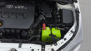 Used 2015 Toyota Corolla Altis [2014-2017] G Petrol Petrol Manual engine ENGINE LEFT SIDE VIEW