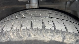 Used 2019 Maruti Suzuki Ciaz Alpha Petrol Petrol Manual tyres RIGHT FRONT TYRE TREAD VIEW