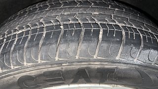 Used 2014 Ford EcoSport [2013-2015] Titanium 1.5L TDCi Diesel Manual tyres RIGHT REAR TYRE TREAD VIEW