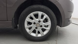 Used 2016 Tata Tiago [2016-2020] Revotron XZ Petrol Manual tyres RIGHT FRONT TYRE RIM VIEW