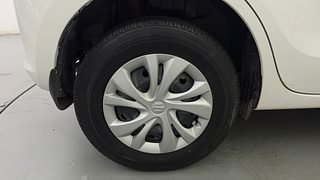 Used 2023 Maruti Suzuki Swift VXI CNG Petrol+cng Manual tyres RIGHT REAR TYRE RIM VIEW