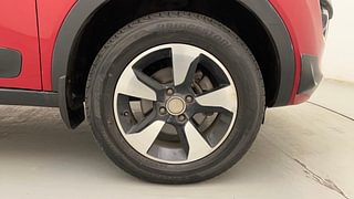 Used 2017 Tata Nexon [2017-2020] XZ Plus Diesel Diesel Manual tyres RIGHT FRONT TYRE RIM VIEW