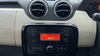 Used 2015 Renault Duster [2012-2015] RxL Petrol Petrol Manual top_features Integrated (in-dash) music system