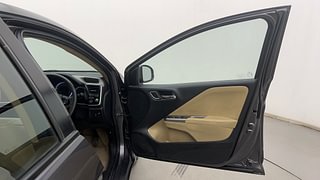 Used 2018 Honda City [2017-2020] ZX CVT Petrol Automatic interior RIGHT SIDE FRONT DOOR CABIN VIEW