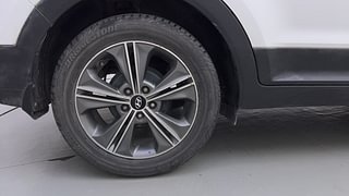 Used 2016 Hyundai Creta [2015-2018] 1.6 SX Plus Auto Diesel Automatic tyres RIGHT REAR TYRE RIM VIEW
