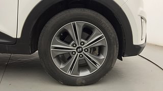 Used 2017 Hyundai Creta [2015-2018] 1.6 SX Plus Auto Petrol Petrol Automatic tyres RIGHT FRONT TYRE RIM VIEW