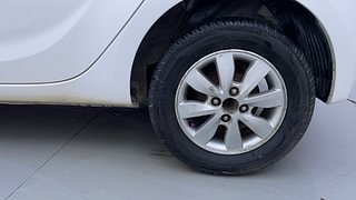 Used 2014 Hyundai i20 [2012-2014] Sportz 1.2 Petrol Manual tyres LEFT REAR TYRE RIM VIEW