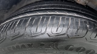 Used 2019 Toyota Corolla Altis [2017-2020] GL Petrol Petrol Manual tyres RIGHT FRONT TYRE TREAD VIEW