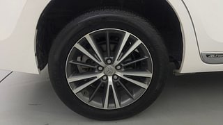 Used 2019 Toyota Corolla Altis [2017-2020] GL Petrol Petrol Manual tyres RIGHT REAR TYRE RIM VIEW